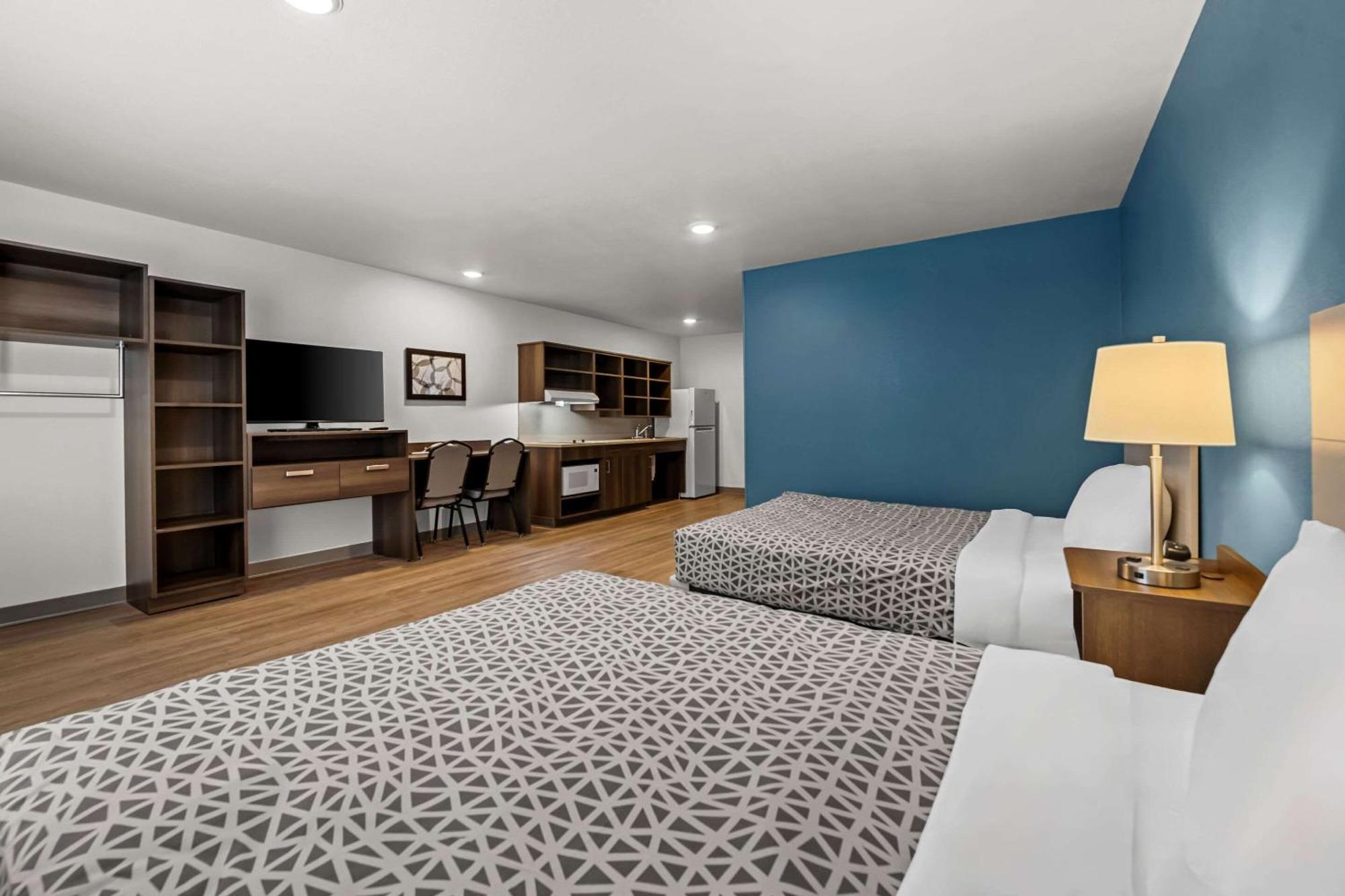 Woodspring Suites Loves Park - Rockford Buitenkant foto